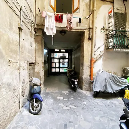 Vecchia Pignasecca Apartamento *