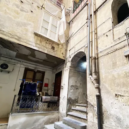 Vecchia Pignasecca Apartamento *